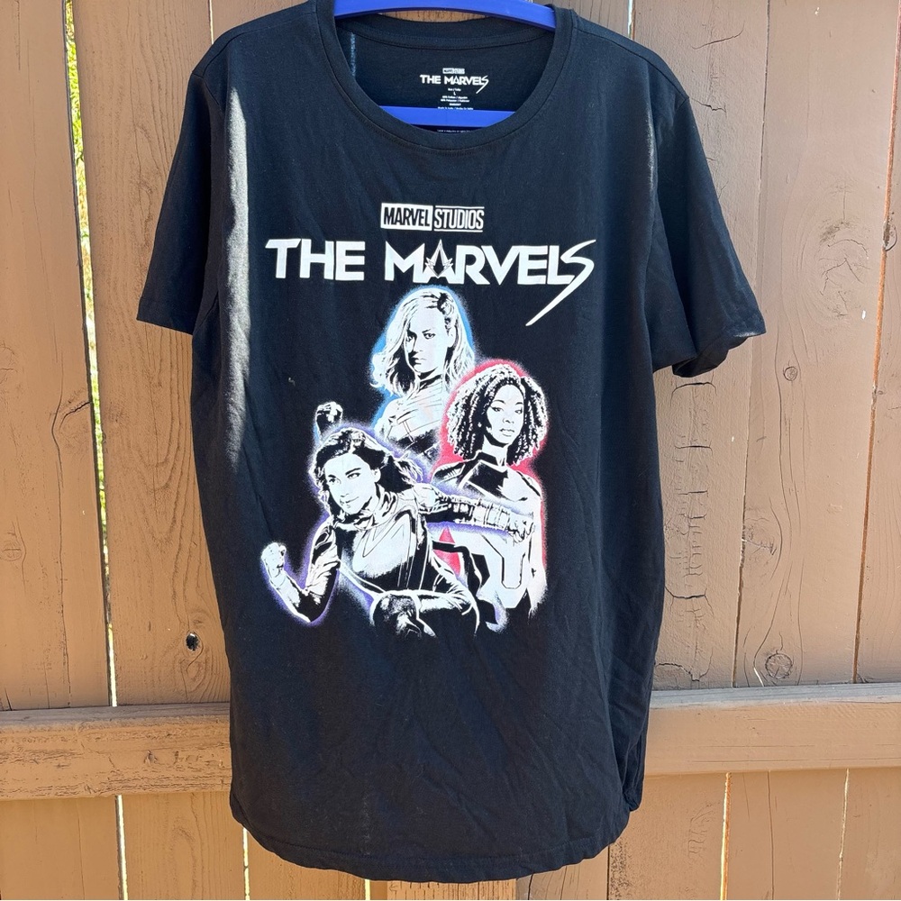Marvel Studios Black Graphic T-Shirt Size L